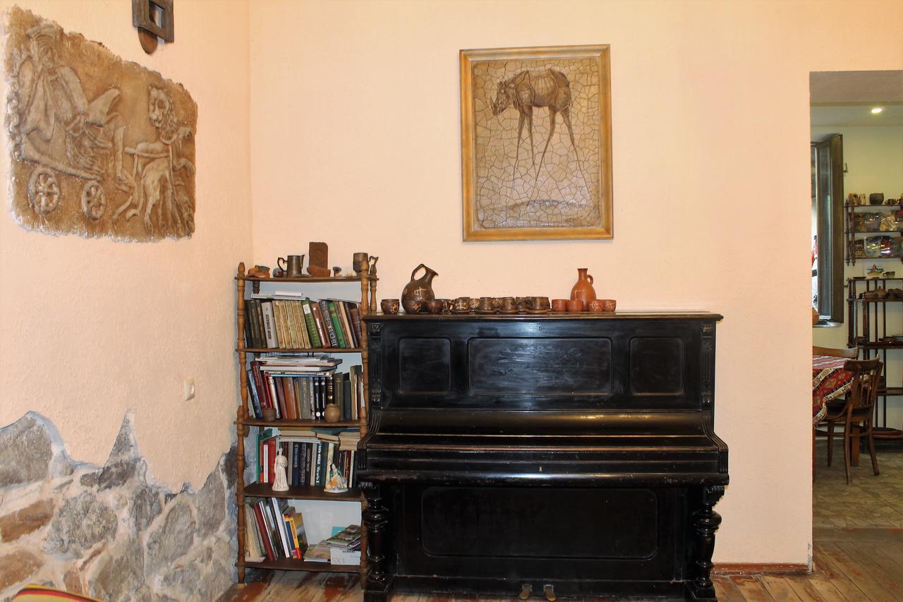 Master'S House Dayan Otel Erivan Dış mekan fotoğraf